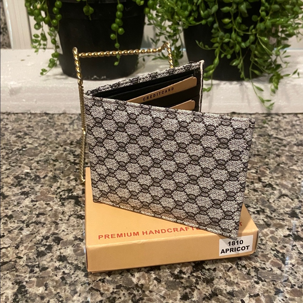 NWT Fashion Wallet Boxed